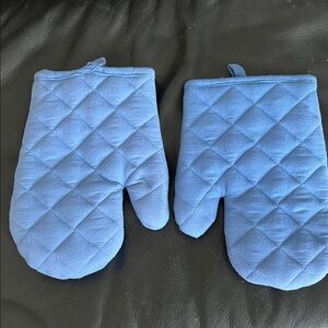 Mainstays Light Blue Quilted Oven Mitts